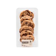 Coles Bakery Indulgent Choc 40% Choc Chip Cookie 6 Pack